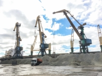 Новый производственный рекорд установлен в Мурманском морском торговом порту