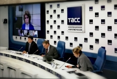В ходе пресс-конференции Бориса Титова бизнес-омбудсмен Мурманской области представила региональные меры поддержки бизнеса